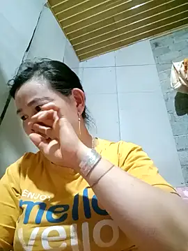 jienrrr online show from May 17, 1:27 am