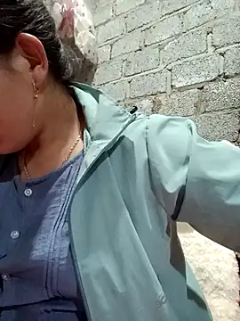 jienrrr online show from October 26, 1:55 pm