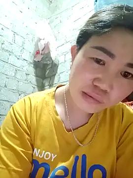 jienrrr online show from November 1, 12:28 am