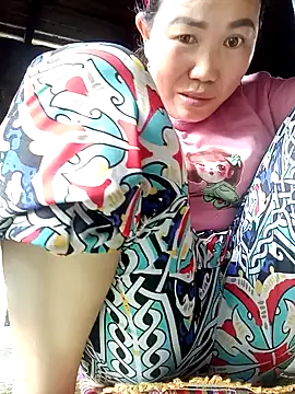 jienrrr online show from May 24, 3:06 am