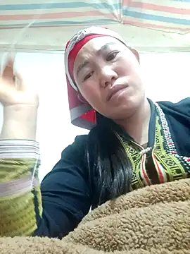 jienrrr online show from January 17, 6:06 am