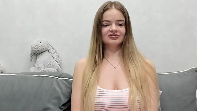 Sarah keyy online show from March 9, 5:38 pm