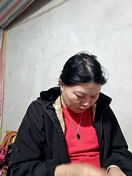 Snapshot of yoowwmr chatting on November 21, 12:04 pm yoowwmr online show from November 21, 12:04 pm