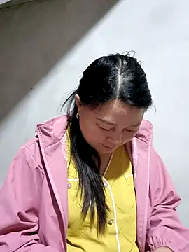 Snapshot of yoowwmr chatting on November 14, 11:30 pm yoowwmr online show from November 14, 11:30 pm