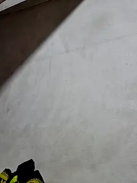 Snapshot of yoowwmr chatting on November 15, 11:58 am yoowwmr online show from November 15, 11:58 am