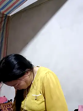 Snapshot of yoowwmr chatting on November 7, 4:55 pm yoowwmr online show from November 7, 4:55 pm