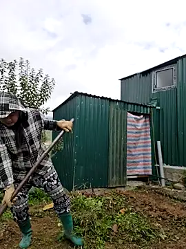 Snapshot of yoowwmr chatting on October 29, 1:48 am yoowwmr online show from October 29, 1:48 am