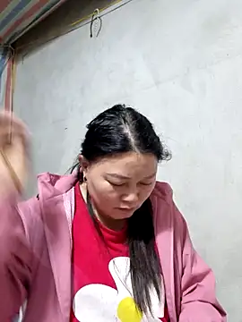 Snapshot of yoowwmr chatting on December 5, 2:04 pm yoowwmr online show from December 5, 2:04 pm