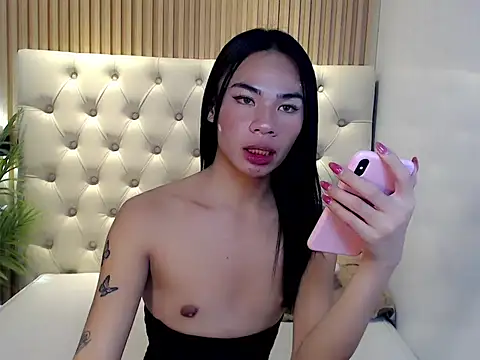 SexualDesire1x online show from October 26, 9:15 pm