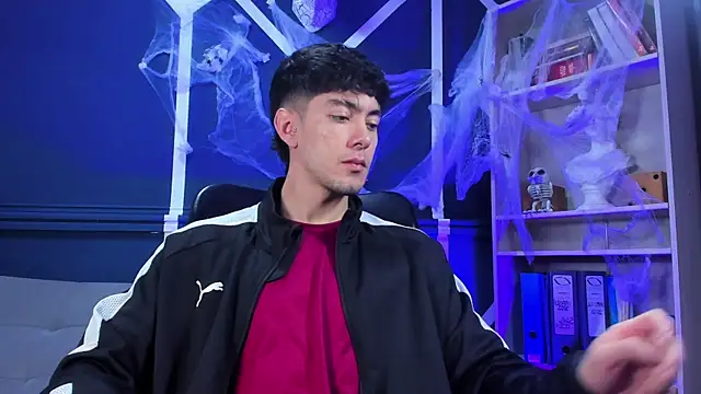 etham wolf  online show from November 6, 1:26 pm