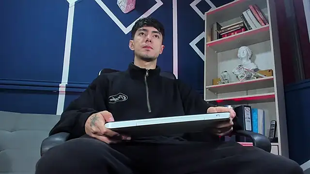 etham wolf  online show from November 13, 11:25 am