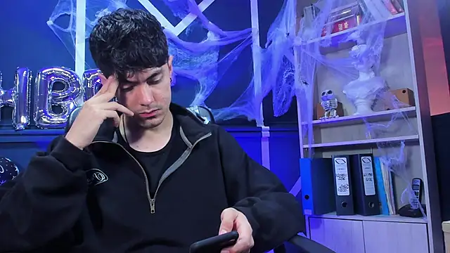 etham wolf  online show from October 28, 12:04 pm