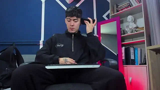 etham wolf  online show from November 20, 12:39 pm