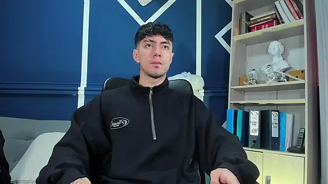 etham wolf  online show from November 15, 11:58 am