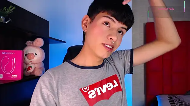 Ezra Storm online show from February 6, 4:52 am