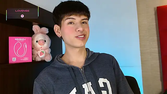 Ezra Storm online show from November 17, 5:00 am