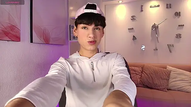 Ezra Storm online show from September 30, 9:21 pm