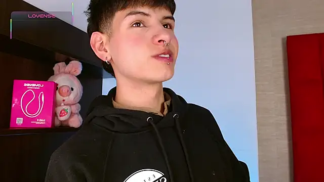 Ezra Storm online show from December 4, 5:39 am