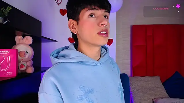 Ezra Storm online show from February 19, 5:04 am