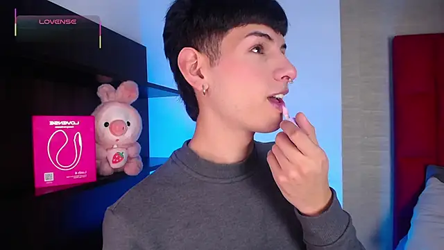 Ezra Storm online show from January 7, 4:39 am