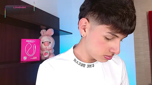 Ezra Storm online show from November 30, 5:19 am