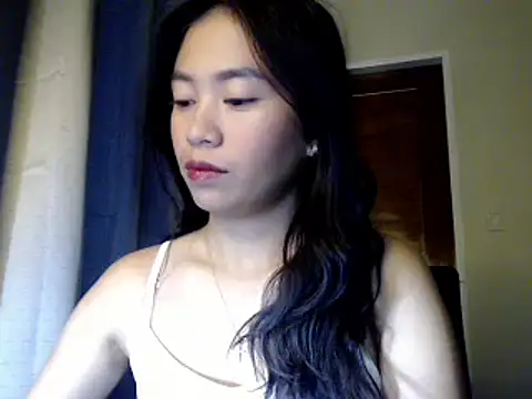 Snapshot of candycrushyyy chatting on October 18, 11:29 pm candycrushyyy online show from October 18, 11:29 pm