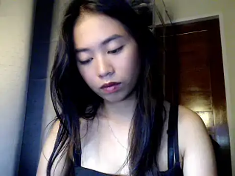 Snapshot of candycrushyyy chatting on October 15, 10:51 pm candycrushyyy online show from October 15, 10:51 pm