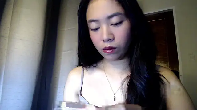 Snapshot of candycrushyyy chatting on October 22, 10:08 pm candycrushyyy online show from October 22, 10:08 pm