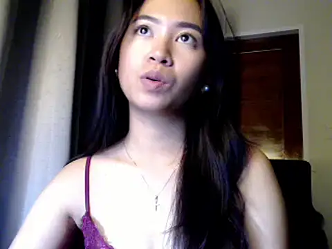 Snapshot of candycrushyyy chatting on October 28, 7:35 pm candycrushyyy online show from October 28, 7:35 pm