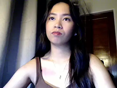 Snapshot of candycrushyyy chatting on October 13, 7:04 pm candycrushyyy online show from October 13, 7:04 pm