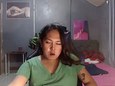 urtranspinay online show from April 14, 4:34 pm