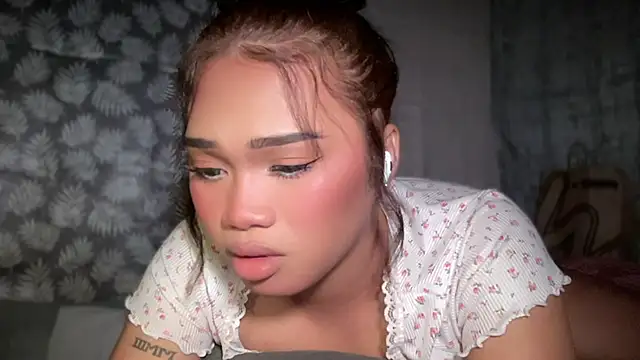 Exotic alyssa69 online show from May 24, 6:41 pm