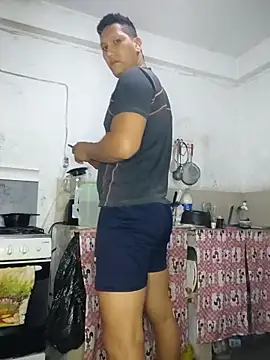 Tom Hardy11 online show from February 19, 8:33 am