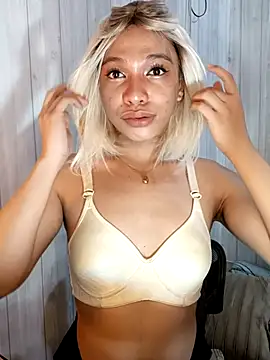 Lovely Daugs online show from February 8, 10:51 pm