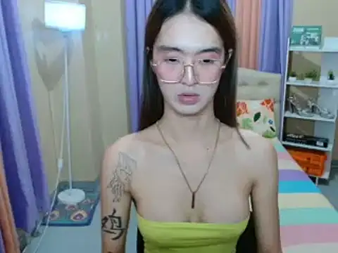 XxTsUncutAskaxX online show from May 27, 4:14 pm
