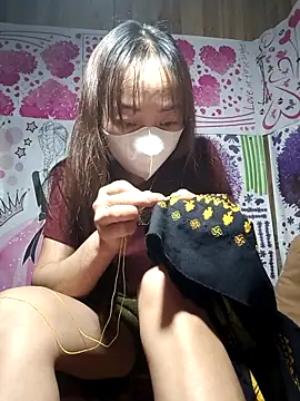 Zhan99999 online show from April 24, 9:44 am