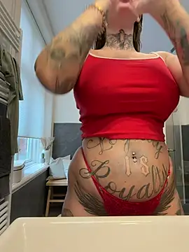 Snapshot of Jasmina-Joy chatting on February 3, 10:53 am Jasmina-Joy online show from February 3, 10:53 am