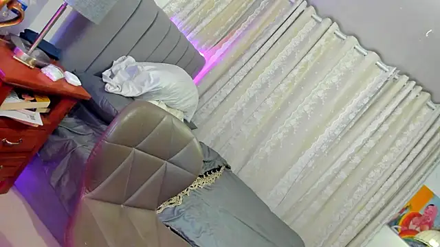 DsexiestQueenx online show from November 13, 1:15 pm