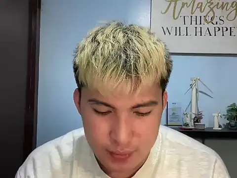 Snapshot of lovely_jay chatting on May 15, 8:07 pm lovely jay online show from May 15, 8:07 pm
