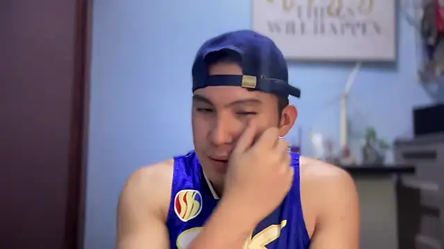 Snapshot of lovely_jay chatting on December 4, 10:09 pm lovely jay online show from December 4, 10:09 pm