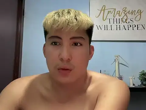 Snapshot of lovely_jay chatting on May 9, 2:42 pm lovely jay online show from May 9, 2:42 pm