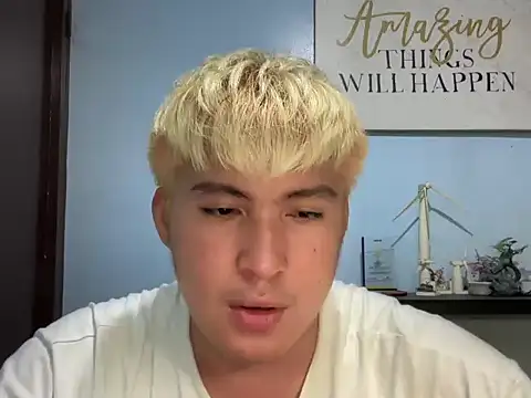 Snapshot of lovely_jay chatting on June 5, 3:22 am lovely jay online show from June 5, 3:22 am