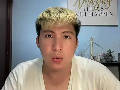 Snapshot of lovely_jay chatting on May 30, 12:22 pm lovely jay online show from May 30, 12:22 pm