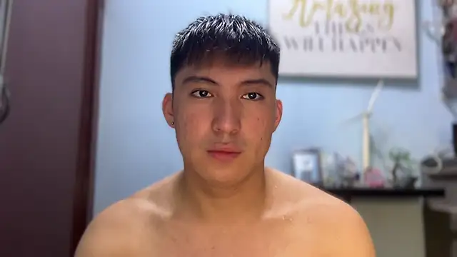 Snapshot of lovely_jay chatting on November 6, 5:44 am lovely jay online show from November 6, 5:44 am