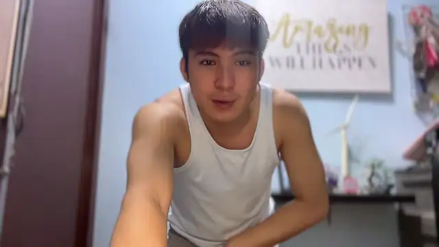 Snapshot of lovely_jay chatting on October 26, 12:55 am lovely jay online show from October 26, 12:55 am