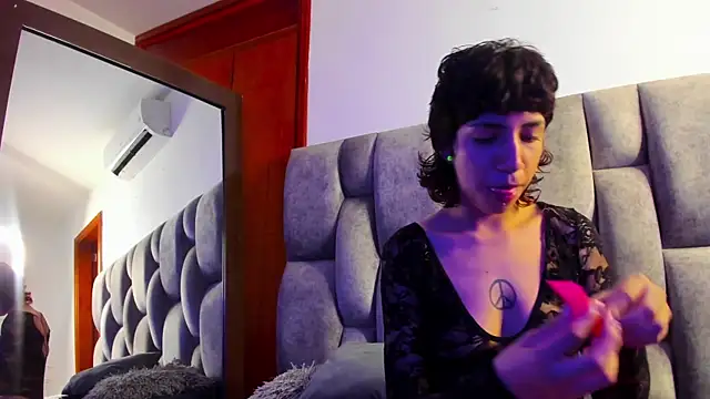 Nicky six333 online show from October 2, 1:14 pm
