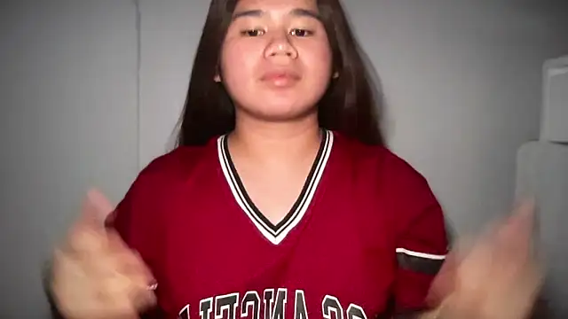 skinnygirl 69 online show from May 26, 9:02 pm