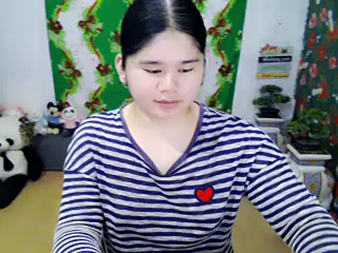 skinnygirl 69 online show from December 4, 4:50 pm