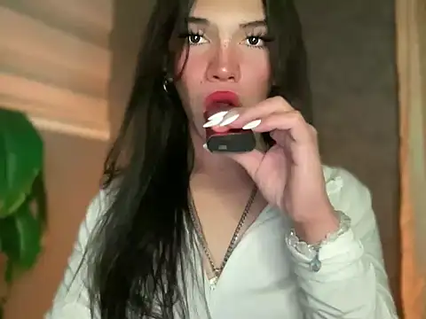 Misselliefayexxx online show from April 3, 1:34 am