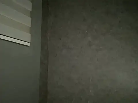 Snapshot of Misselliefayexxx chatting on July 21, 7:04 pm Misselliefayexxx online show from July 21, 7:04 pm